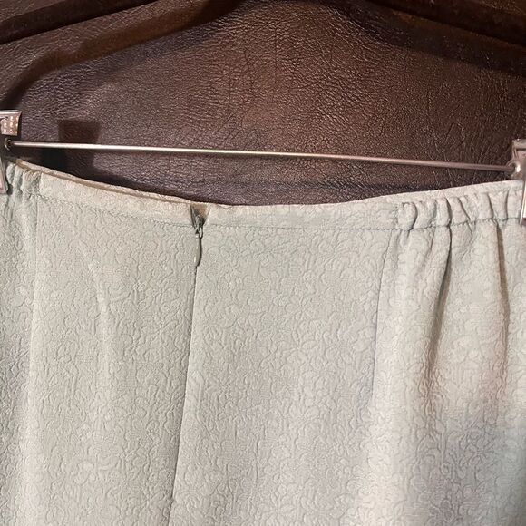 Danny & Nicole Mint Floral Two Piece Skirt Set Size 8 - Picture 11 of 16